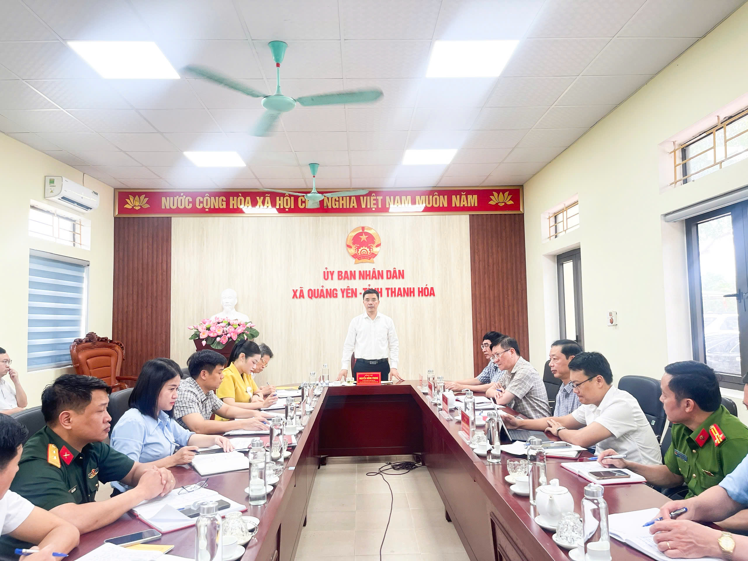 Anh-tin-bai